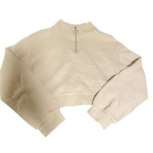 Women’s long sleeve crop top